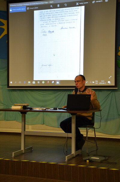 Karol Usakiewicz podczas wykładu