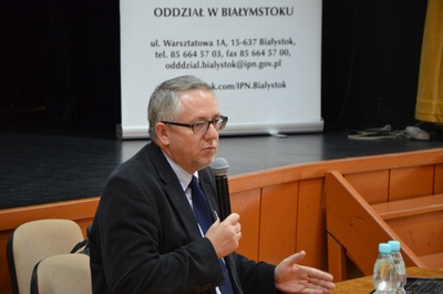 Dr. Jarosław Schabieński podczas wykładu