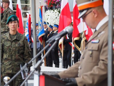 Życzenia z okazji Święta Wojska Polskiego złożył żołnierzom płk Rafał Lis, dowódca Garnizonu Białystok