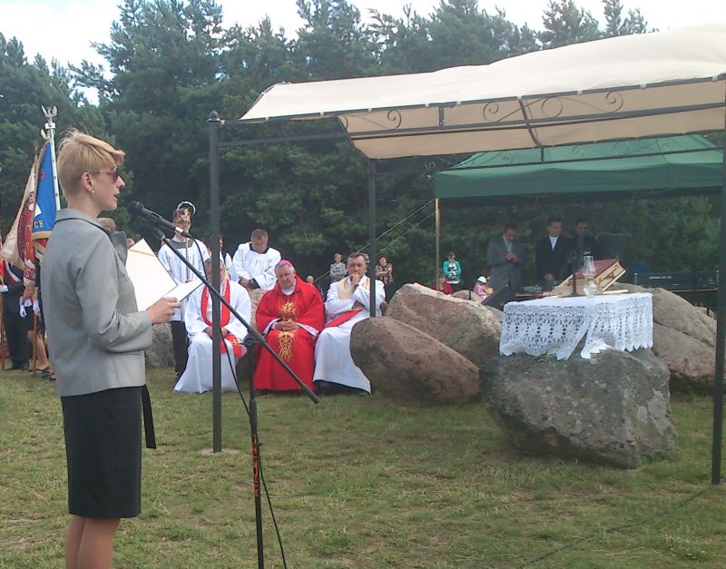 Barbara Bojaryn-Kazberuk przedstawiła aktualne ustalenia historyków na temat Obławy Augustowskiej