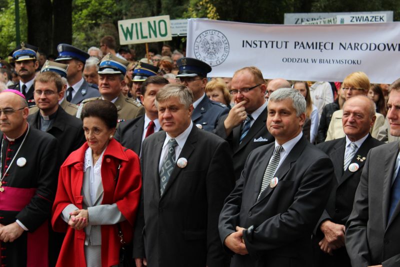 W marszu wzięła udział Pani Karolina Kaczorowska, wdowa po ostatnim Prezydencie RP na Uchodźstwie