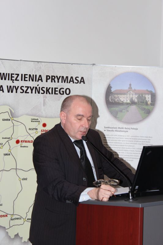 O historii deportacji Polaków na Syberię i do Kazachstanu mówił Radosław Peterman, dyrektor Oddziału IPN w Białymstoku
