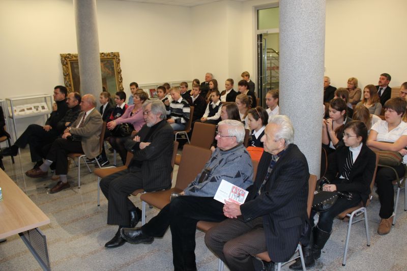 W spotkaniu uczestniczył Stanisław Marczuk (pierwszy z prawej), przywódca białostockiej „Solidarności