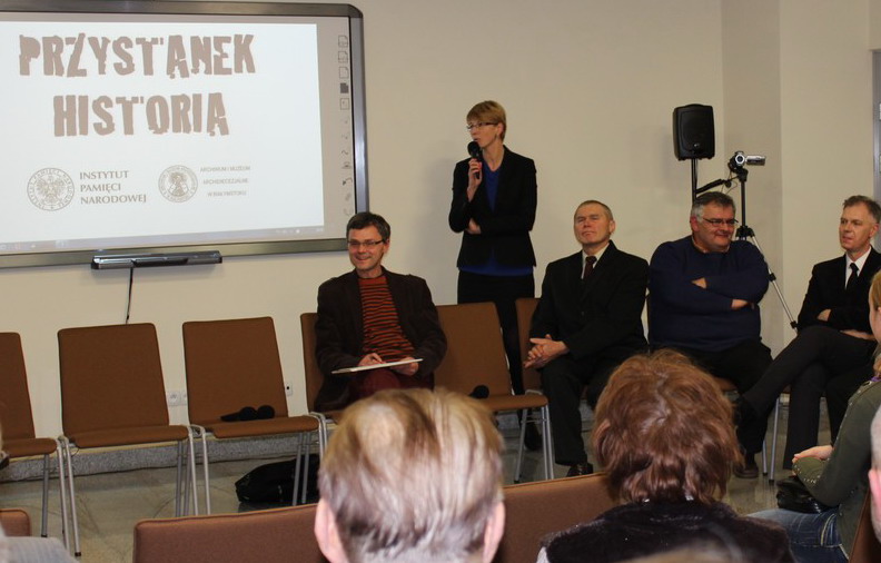 Panel otworzyła dyrektor Oddziału IPN w Białymstoku Barbara Bojaryn-Kazberuk