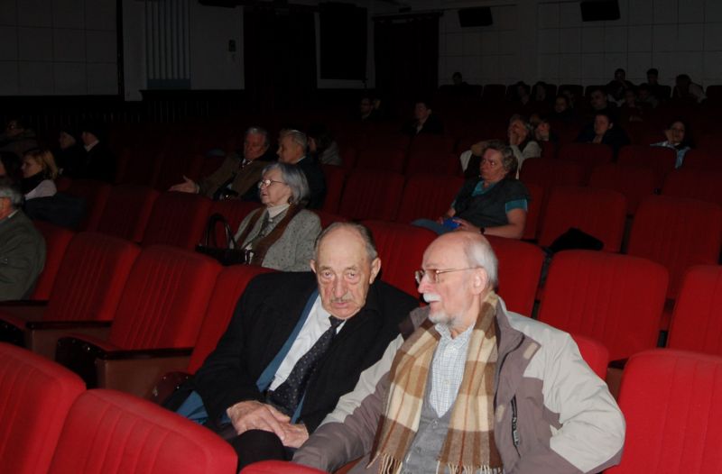 W drugim dniu przeglądu uczestniczyło ponad 40 osób