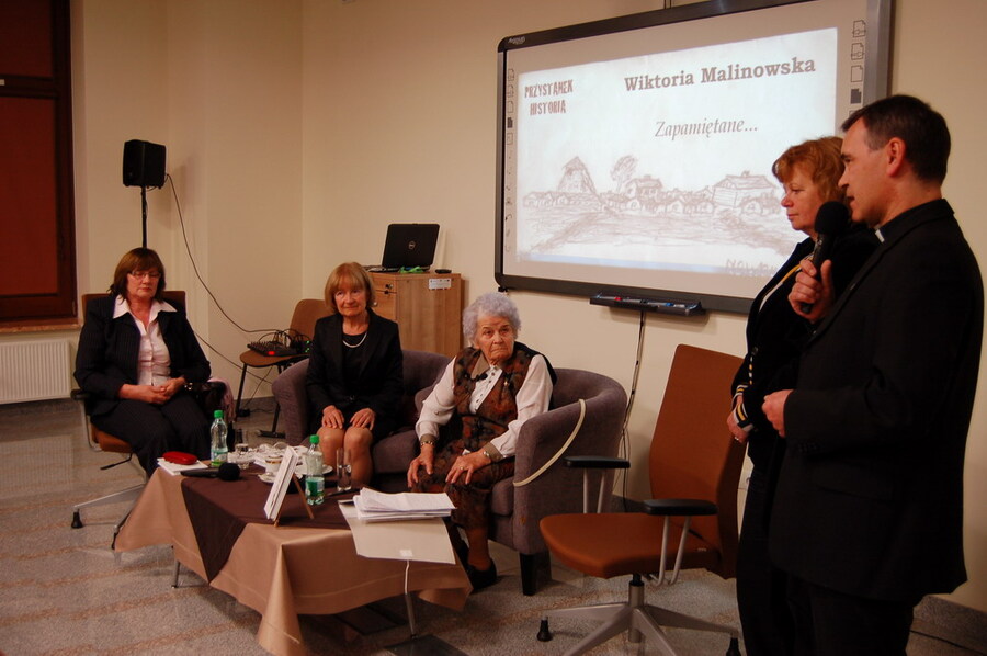 Promocję otworzył ks. dr Tadeusz Kasabuła, dyrektor Archiwum i Muzeum Archidiecezjalnego 