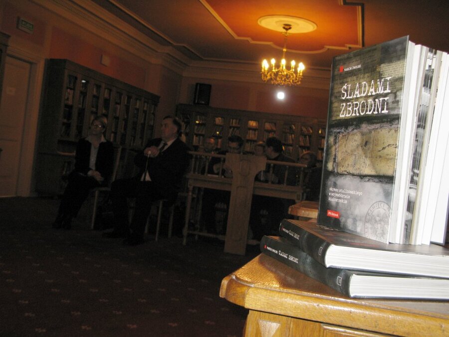 Gospodarzem spotkania był dyrektor Książnicy Podlaskiej Jan Leończuk 