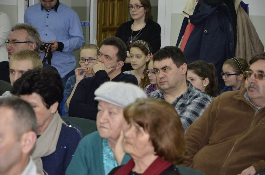 Publiczność słuchała z uwagą, a po prezentacji uczestniczyła w żywej dyskusji