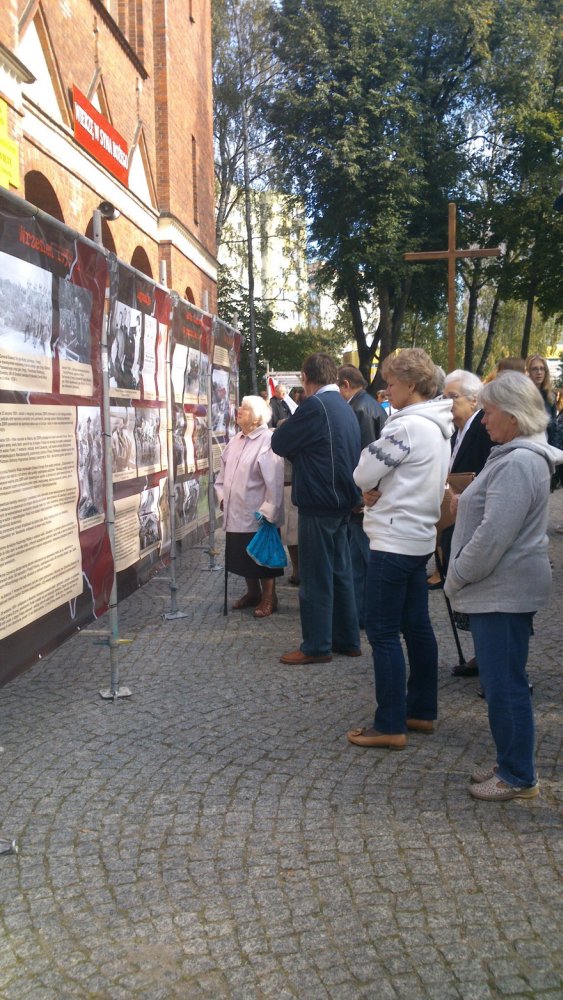 Wystawa cieszyła się od wczesnych godzin rannych dużym zainteresowaniem zwiedzających