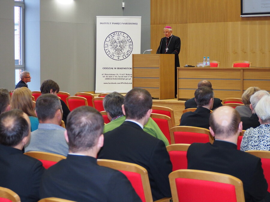 Wykład abp. Edwarda Ozorowskiego