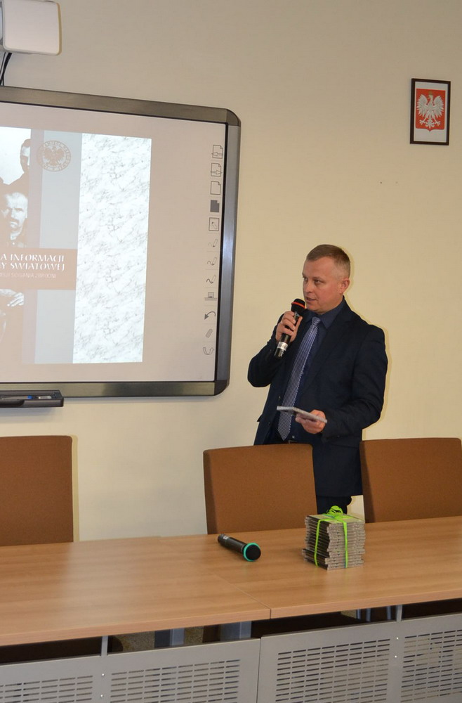 Prokurator Olszewski przekazał kopie dokumentów z Kazachstanu