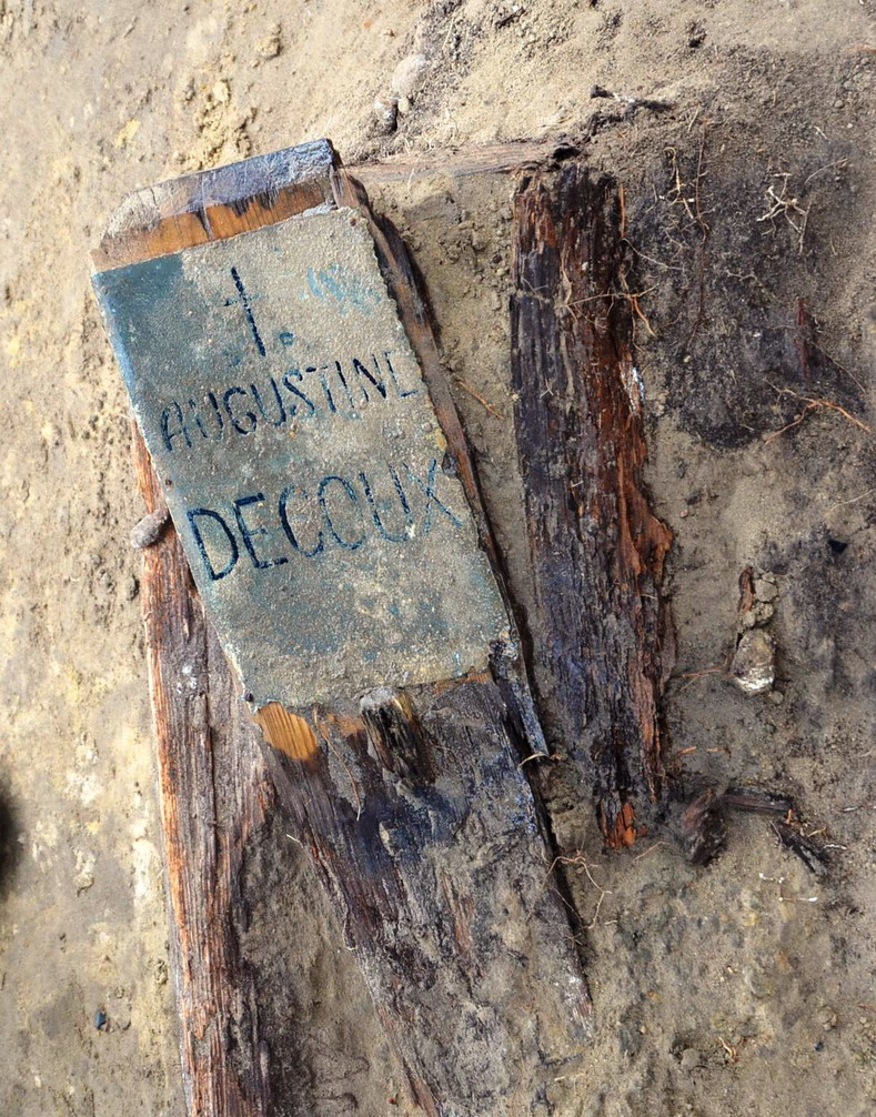 Napis na wieku trumny