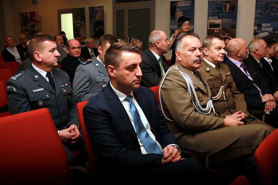 Na uroczystość przybyli parlamentarzyści, samorządowcy, przedstawiciele służb mundurowych i liczni dziennikarze