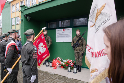 Uroczystość odsłonięcia i poświęcenia tablicy upamiętniającej Harcerską Organizację Podziemną „ISKRA” – Olsztyn, 2 marca 2020. Fot. Sławek Kasper (IPN)