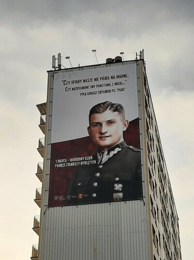 Narodowy Dzień Pamięci Żołnierzy Wyklętych, billboard na ul. Kopernika, fot. IPN Białystok