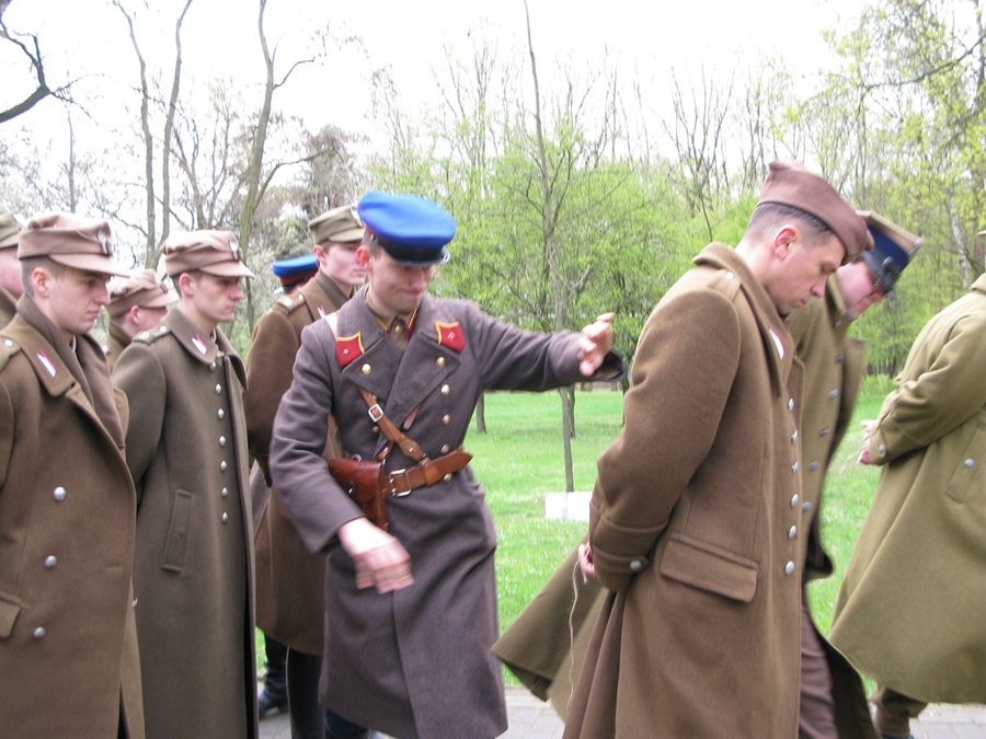 Krępowanie więźniów