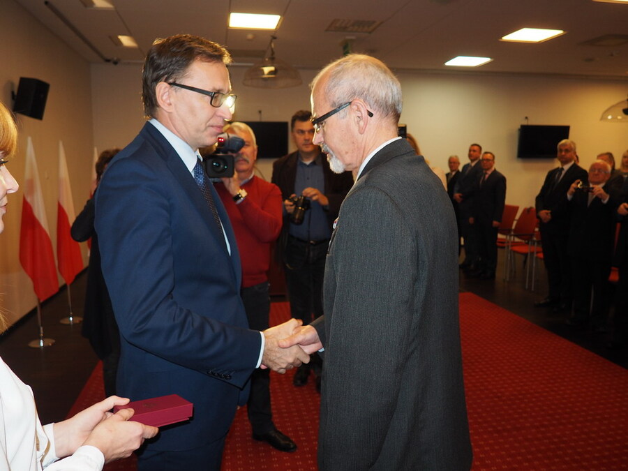 Uroczystość wręczenia Krzyży Wolności i Solidarności działaczom opozycji z Polski północno-wschodniej