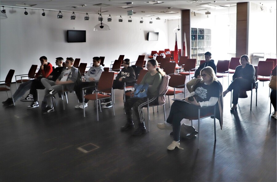 Spotkanie grup w ramach projektu ,,Łączka i inne miejsca poszukiwań”, Fot. IPN Natalia Krzywicka