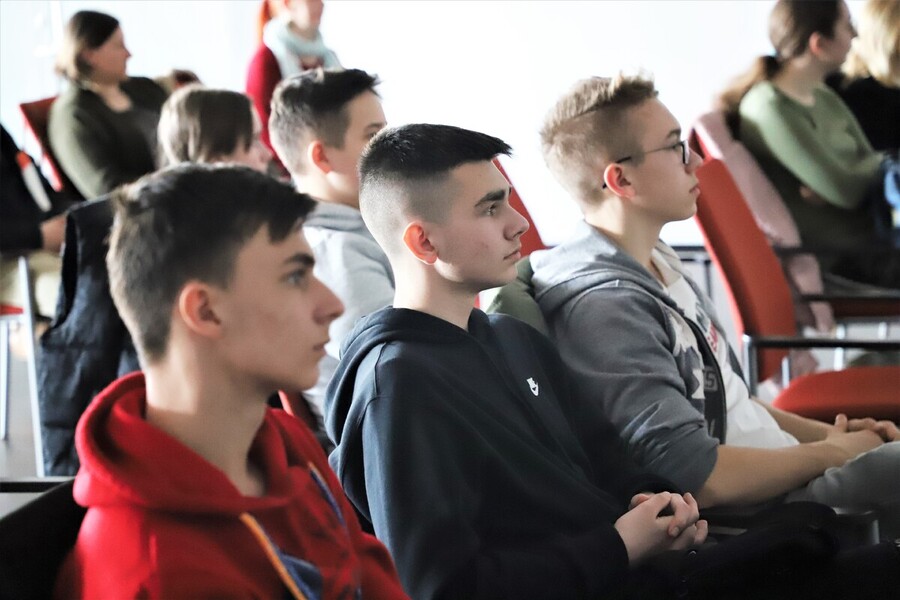 Spotkanie grup w ramach projektu ,,Łączka i inne miejsca poszukiwań”, Fot. IPN Natalia Krzywicka