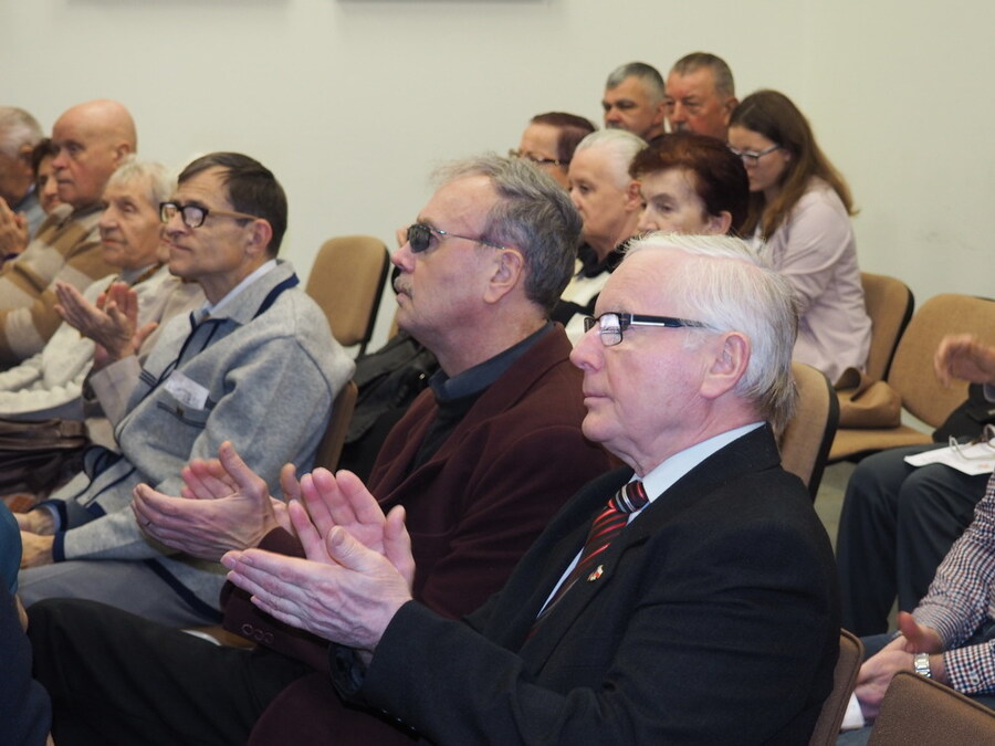 Publiczność obecna na wykładzie Jacka Pawłowicza pt. „Pałac cudów. Historia Aresztu śledczego MBP w Warszawie”
