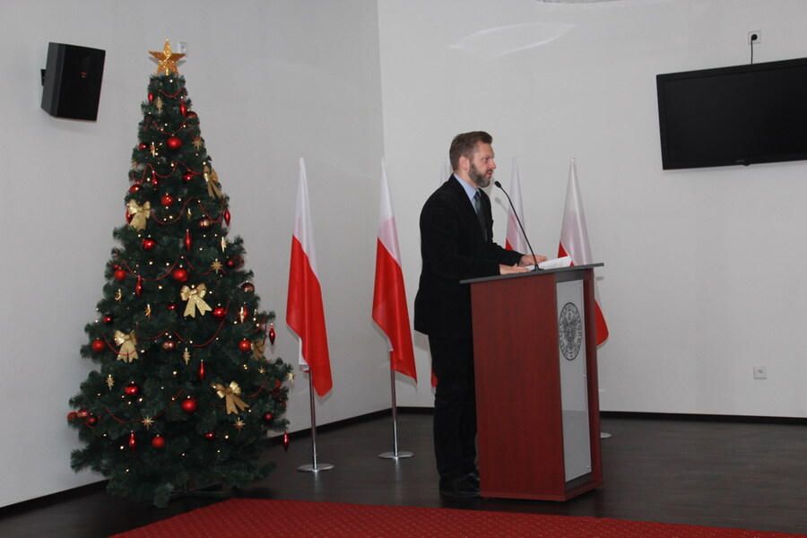 Dr Mariusz Żuławnik czyta list od Prezesa IPN dr. Jarosława Szarka