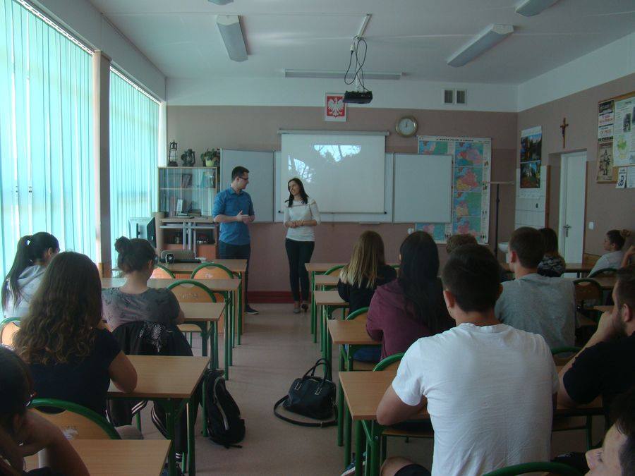 Przegląd filmowy „Echa Katynia” - Kurzętnik