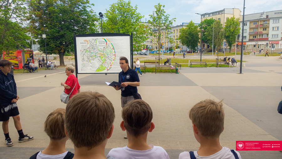 Gra miejska „Szlakiem Jadwigi Dziekońskiej „Jadzi” – Białystok, 15 czerwca 2023, fot. Paweł Murawski