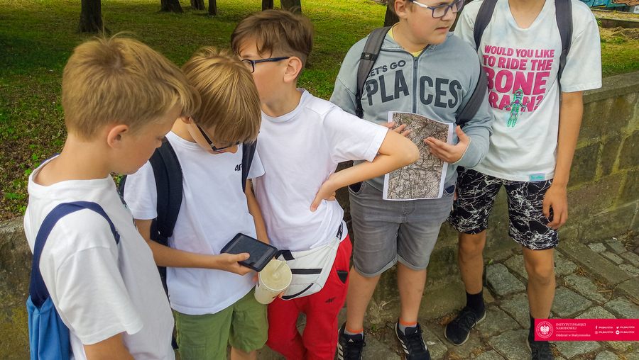 Gra miejska „Szlakiem Jadwigi Dziekońskiej „Jadzi” – Białystok, 15 czerwca 2023, fot. Paweł Murawski