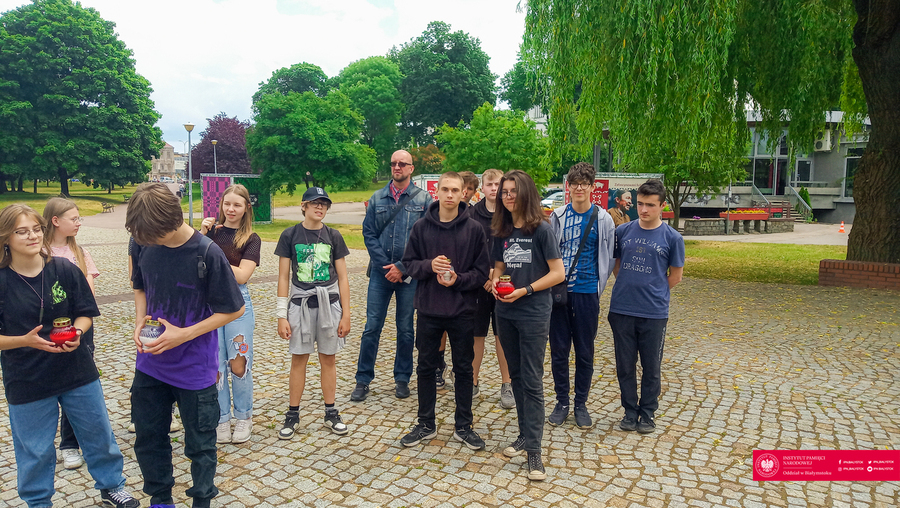 Gra miejska „Szlakiem Jadwigi Dziekońskiej „Jadzi” – Białystok, 15 czerwca 2023, fot. Paweł Murawski