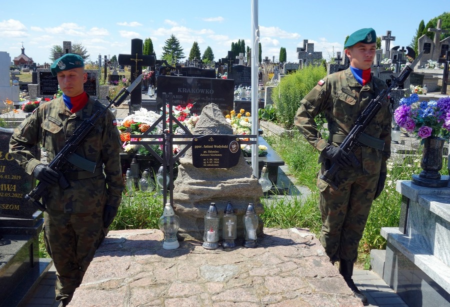 75. rocznica zamordowania przez funkcjonariuszy UB ppor. Antoniego Wodyńskiego ps. „Odyniec” - Drohiczyn, 9 lipca 2023 r., fot. Władysław Tokarski