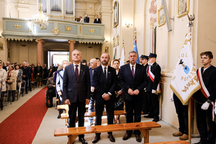 Uroczystość odsłonięcia tablicy upamiętniającej bunt przeciwko kolektywizacji rolnictwa w Olendach w 1954 roku - Olendy, 28 kwietnia 2024, fot. Paula Prudziłowicz (IPN)