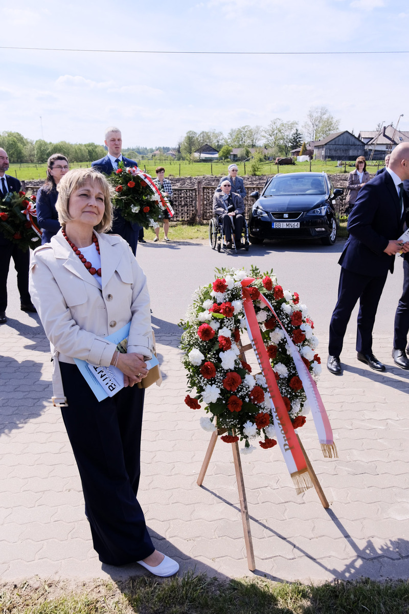 Uroczystość odsłonięcia tablicy upamiętniającej bunt przeciwko kolektywizacji rolnictwa w Olendach w 1954 roku - Olendy, 28 kwietnia 2024, fot. Paula Prudziłowicz (IPN)