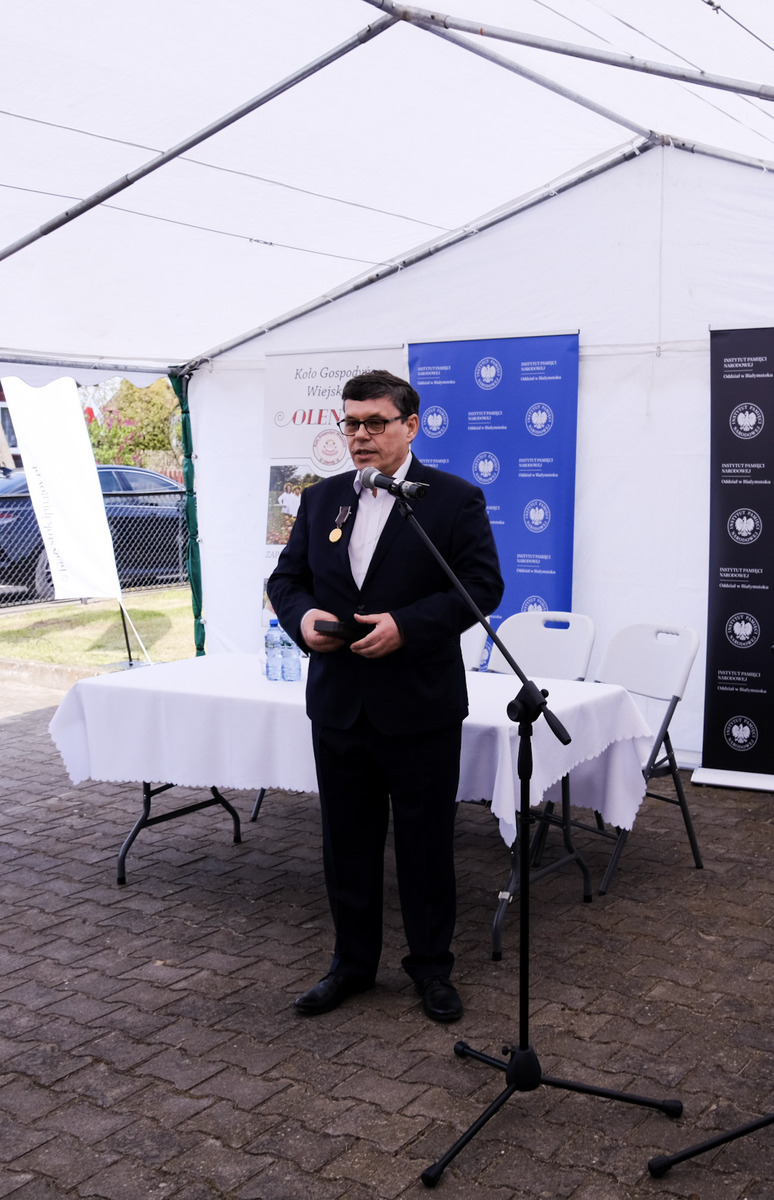 Uroczystość odsłonięcia tablicy upamiętniającej bunt przeciwko kolektywizacji rolnictwa w Olendach w 1954 roku - Olendy, 28 kwietnia 2024, fot. Paula Prudziłowicz (IPN)