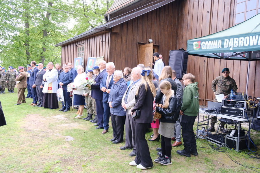 Poświęcenie wyremontowanego grobu gen. bryg. Nikodema Sulika oraz odsłonięcie tablicy zawierającej jego rys biograficzny – 10 maja 2024. Fot. Paula Prudziłowicz (IPN)