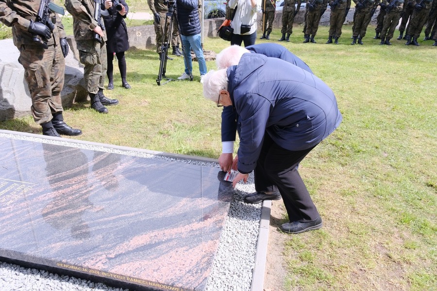 Poświęcenie wyremontowanego grobu gen. bryg. Nikodema Sulika oraz odsłonięcie tablicy zawierającej jego rys biograficzny – 10 maja 2024. Fot. Paula Prudziłowicz (IPN)